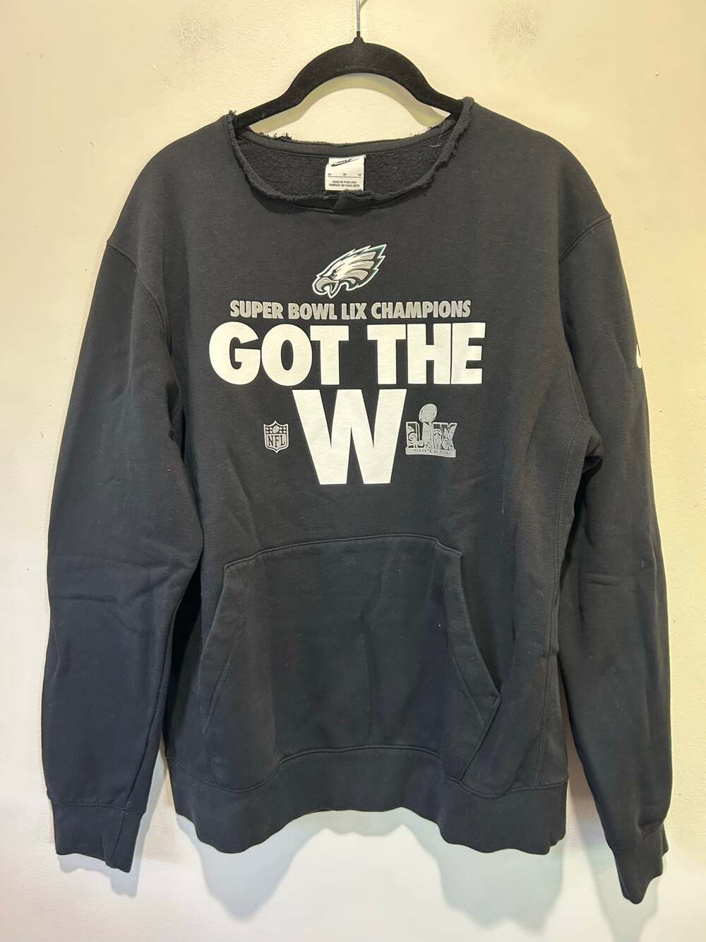 Nike Philadelphia Eagles sweatshirt black womens M crew neck football